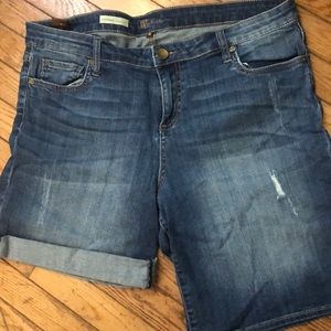 Size 16 Ladies Kut from the Kloth shorts